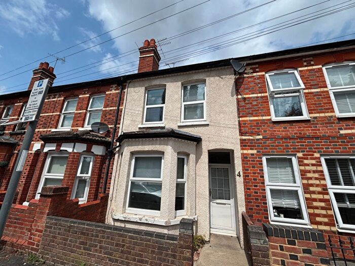 3 Bedroom Terraced House To Rent In Gloucester Road, Reading, RG30
