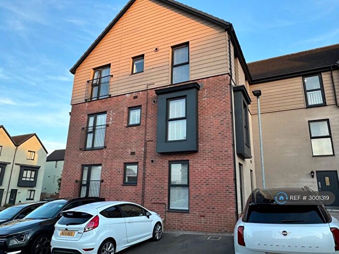 2 Bedroom Flat To Rent In Old St Mellons, Cardiff, CF3
