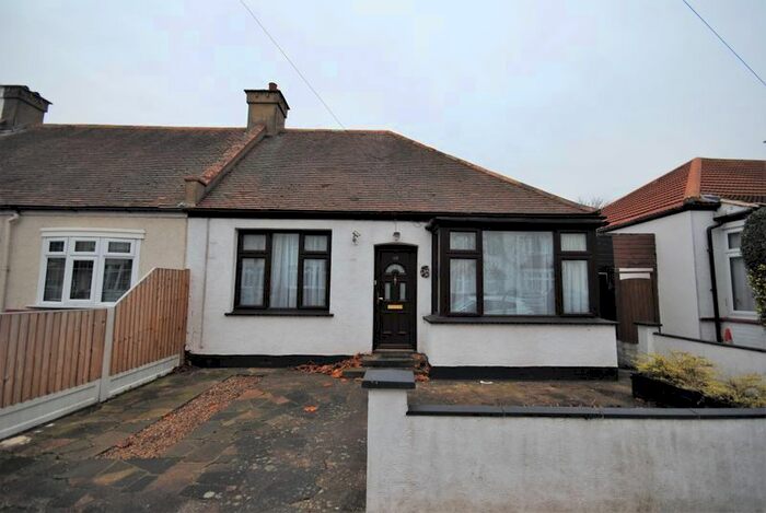 2 Bedroom Semi-Detached Bungalow To Rent In Eastcote Grove, Southend-On-Sea SS2