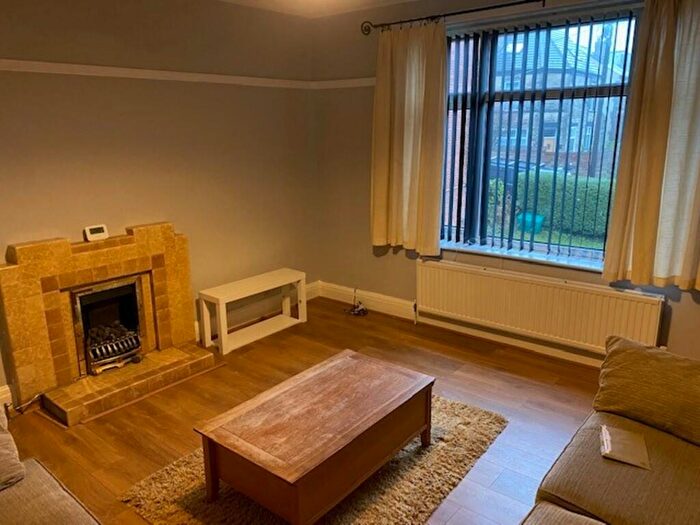 2 Bedroom Apartment To Rent In Bosville Road, Crookes, S10