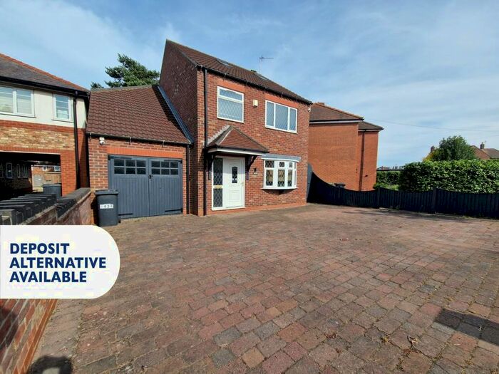 4 Bedroom Detached House To Rent In Beckfield Lane, Acomb, York, YO26