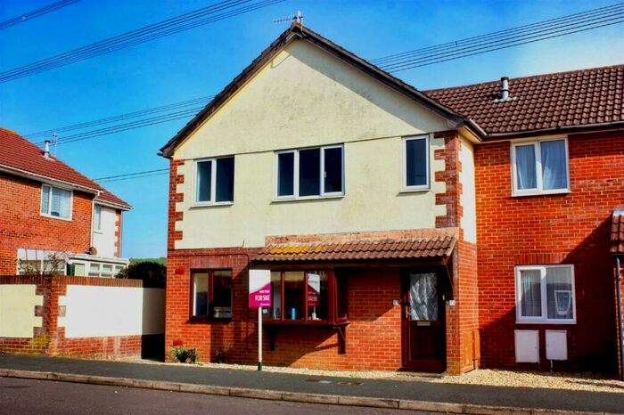 2 Bedroom Apartment To Rent In The Finches, Weymouth, DT3