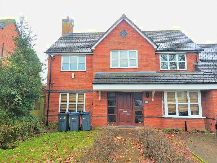 4 Bedroom Detached House To Rent In Vicarage Road, Birmingham, B33