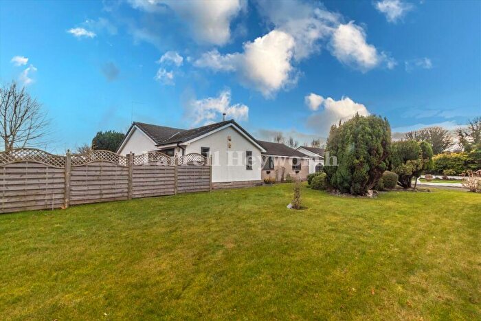 4 Bedroom Bungalow For Sale In Whernside Grove, Carnforth, LA5