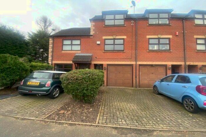 2 Bedroom Terraced House To Rent In Ferndale Mews, Birmingham, B46