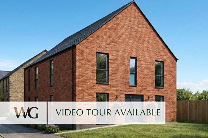 3 Bedroom Semi-Detached House For Sale In Pinhoe, Exeter, EX4