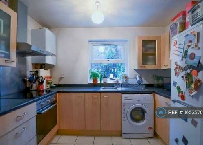 4 Bedroom Maisonette To Rent In Kyverdale Road, London, N16