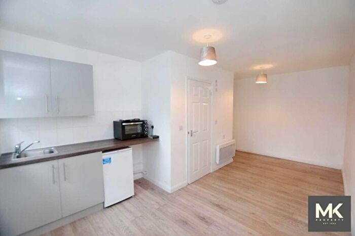 Studio To Rent In Station Road, Northampton, NN6