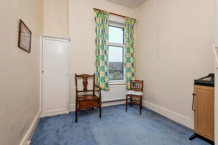 3 Bedroom End Of Terrace House For Sale In Churchfield Terrace, Liversedge, West Yorkshire, WF15