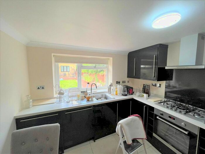 1 Bedroom Flat To Rent In Geariesville Gardens, Ilford, IG6