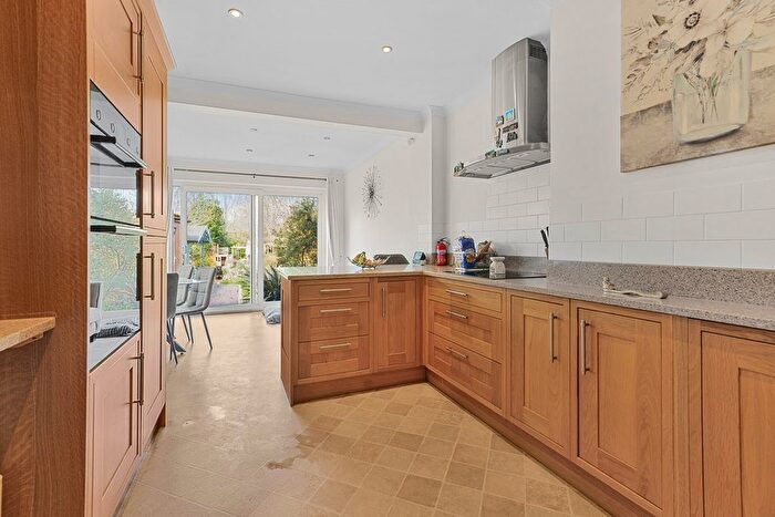 3 Bedroom Semi-Detached House For Sale In Strodes Crescent, Staines-Upon-Thames, TW18