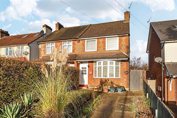 3 Bedroom Semi Detached House For Sale In Watford Road, Croxley Green, Rickmansworth, WD3