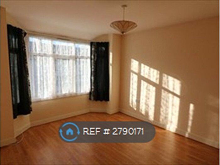 3 Bedroom Terraced House To Rent In Beaumont Crescent, Coventry, CV6