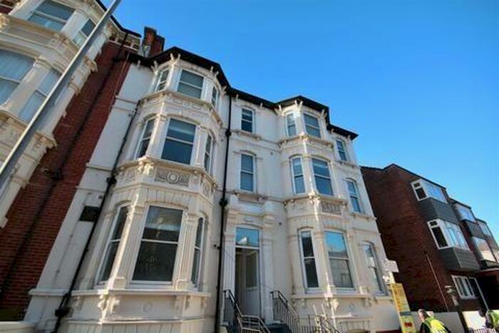 Flat To Rent In Clarendon Road, Southsea, PO4