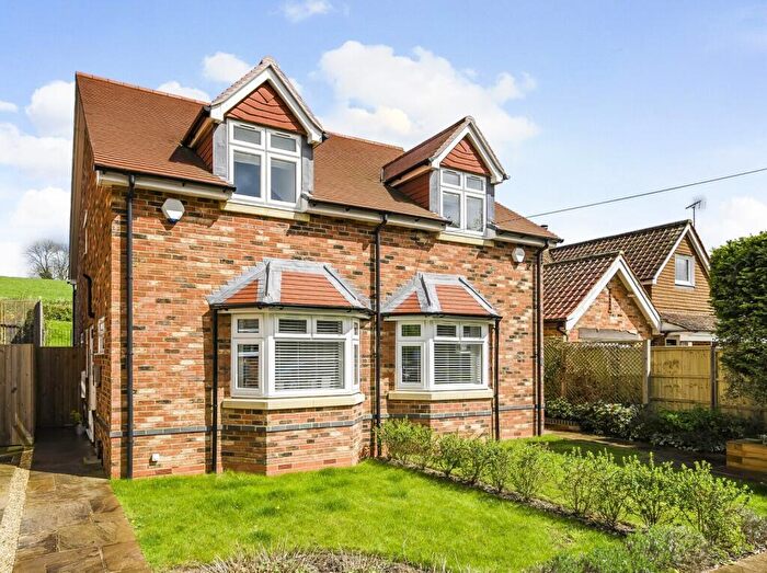 2 Bedroom Semi-Detached House To Rent In Hillview Close, Sonning Common, Reading, Oxfordshire, RG4