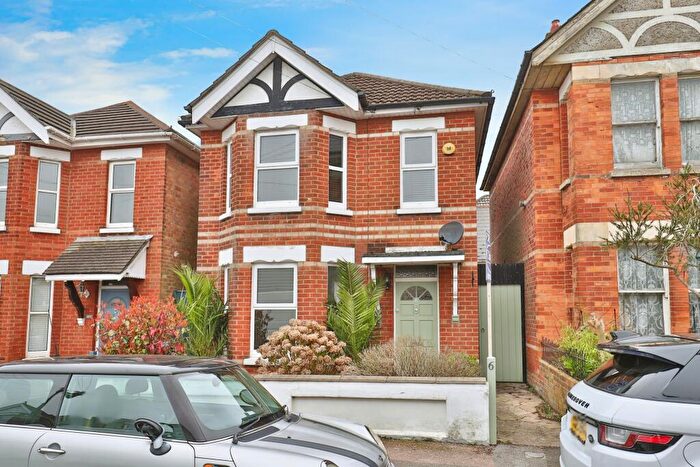 2 Bedroom House To Rent In Benmore Road, Bournemouth, BH9