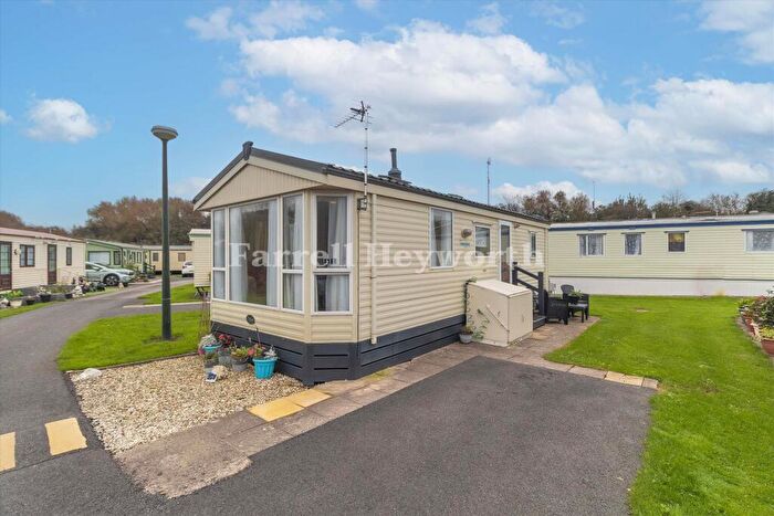 2 Bedroom Property For Sale In Whalley Lane, Blackpool, FY4