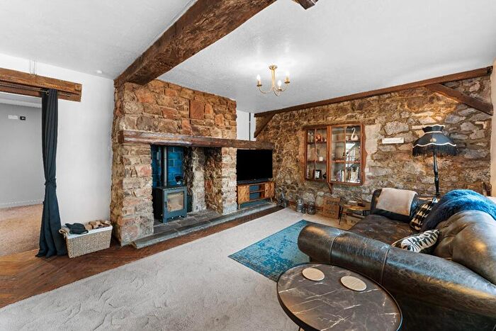 4 Bedroom Detached House For Sale In Charming Period Residence In Hewish Village, BS24