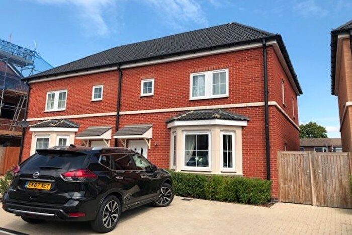 3 Bedroom Property To Rent In Britten Avenue, Basildon, SS14