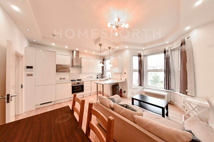 2 Bedroom Flat To Rent In Huddlestone Road, Willesden, NW2