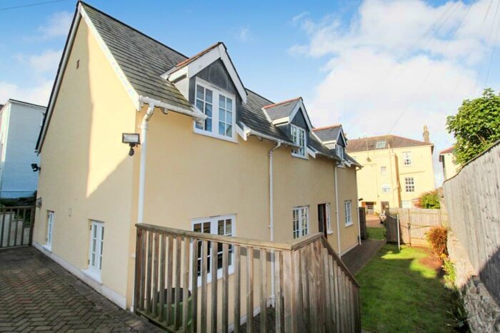 3 Bedroom Detached House To Rent In The Beach, Clevedon, Avon, BS21