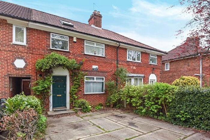 5 Bedroom Terraced House To Rent In Old Road, Headington, Student Bedroom, OX3