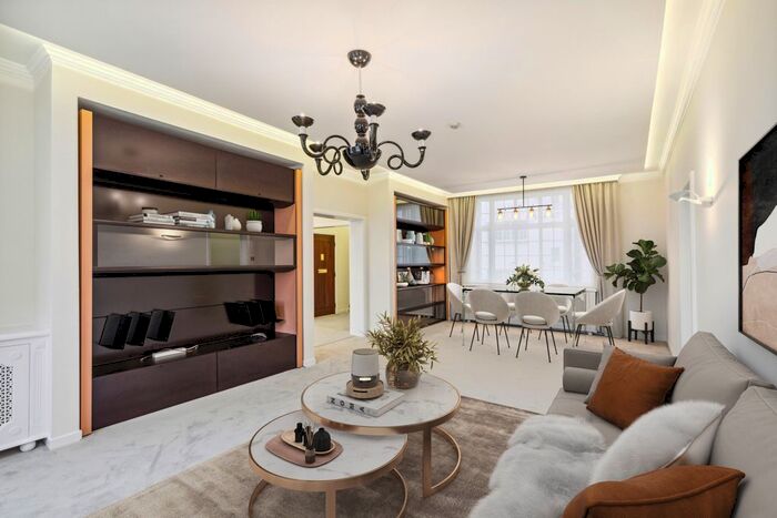 4 Bedroom Flat To Rent In Warwick Gardens, Holland Park, W14