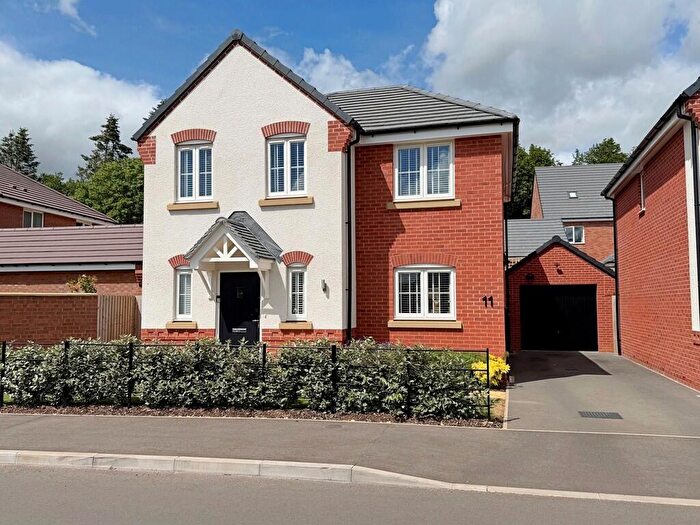 3 Bedroom Detached House For Sale In Cannadine Road, Kenilworth, CV8