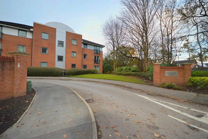 2 Bedroom Flat To Rent In Carrington Lane, Sale, M33