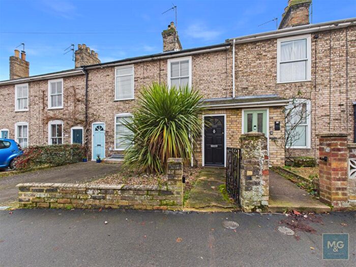 3 Bedroom Terraced House For Sale In Springfield Road, Bury St. Edmunds, IP33