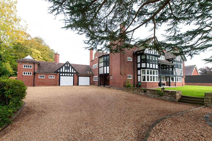 5 Bedroom Detached House For Sale In Wollescote Road, Stourbridge, DY9