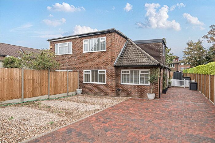 4 Bedroom Semi-Detached House For Sale In Walton On Thames, Surrey, KT12