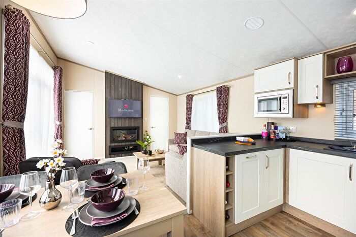 2 Bedroom Property For Sale In Chivenor, Braunton, Barnstaple, EX31