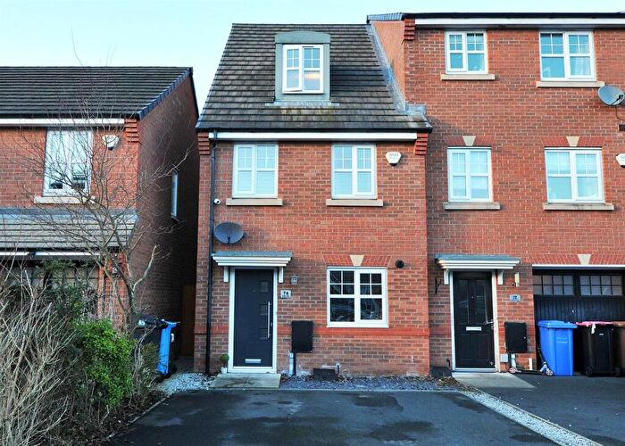 3 Bedroom Semi-Detached House For Sale In Roseway Avenue, Cadishead, M44
