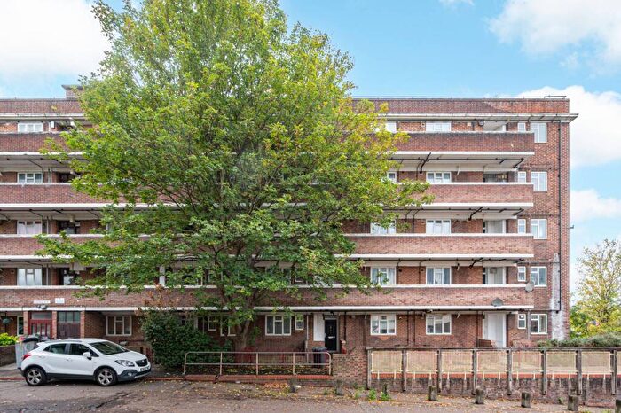 2 Bedroom Flat For Sale In Monument Gardens, Lewisham, London, SE13