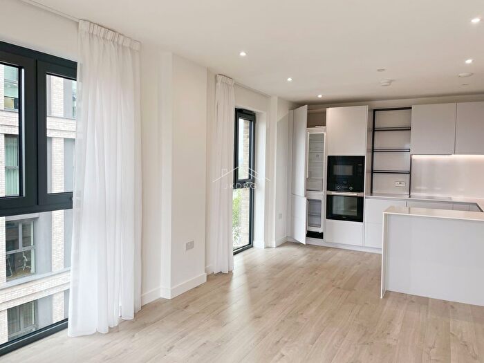 2 Bedroom Flat To Rent In Anax Street, London, N4