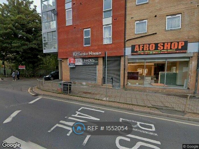 1 Bedroom Flat To Rent In Kittiwake House, Slough, SL1