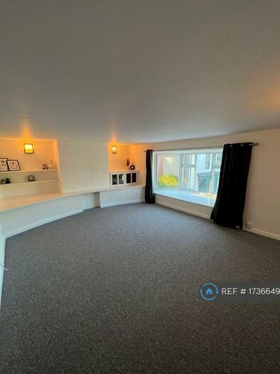 2 Bedroom Flat To Rent In High Street, Spilsby, PE23