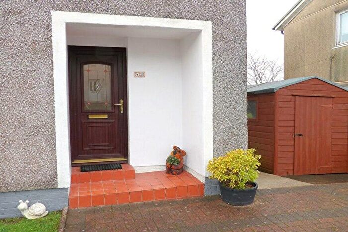 3 Bedroom End Of Terrace House For Sale In Crosshill Avenue, Campbeltown, PA28