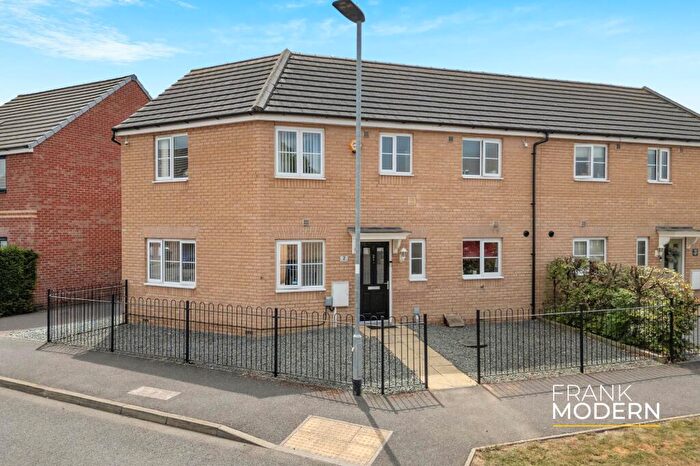 3 Bedroom Semi Detached House For Sale In Lander Crescent, Peterborough, PE7