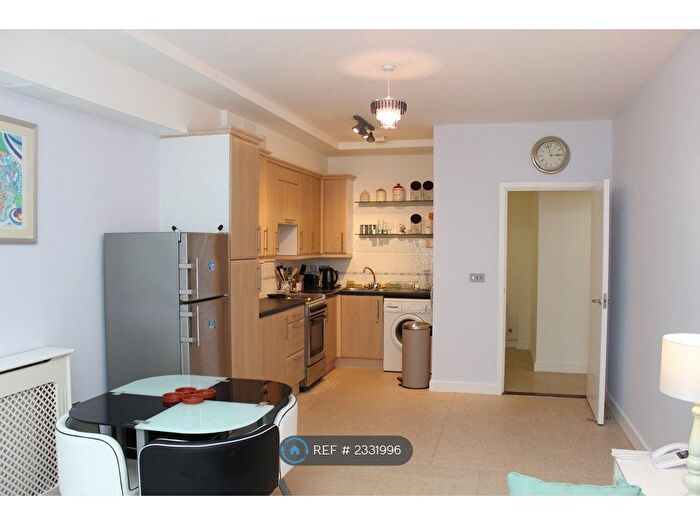 1 Bedroom Flat To Rent In London, London, E14
