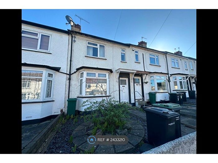 2 Bedroom Terraced House To Rent In Davis Avenue, Gravesend, DA11