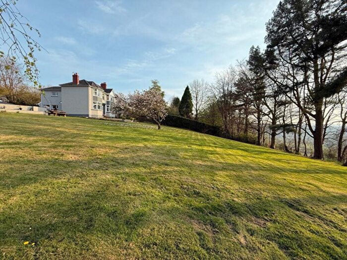 4 Bedroom Character Property For Sale In Dol Llan Road, Llandysul, SA44