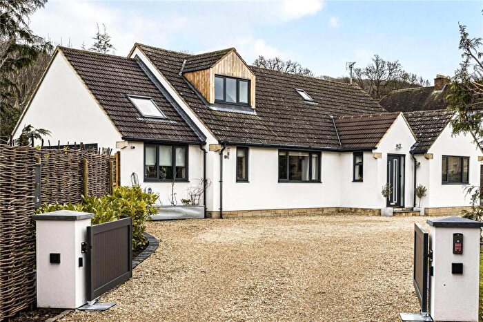 5 Bedroom Detached House For Sale In Gravel Walk, Southam, Cheltenham, Gloucestershire, GL52