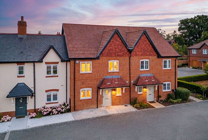 3 Bedroom Terraced House For Sale In Hazylwood, Wokingham, RG40