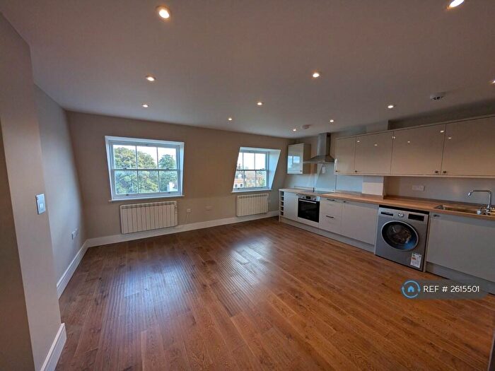 1 Bedroom Flat To Rent In Woodbine Place, London, E11