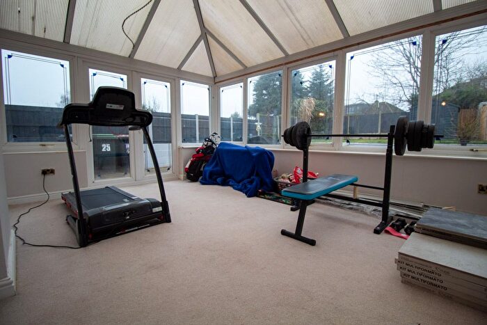 3 Bedroom End Of Terrace House For Sale In Longden Close, Bramcote, Nottingham, NG9