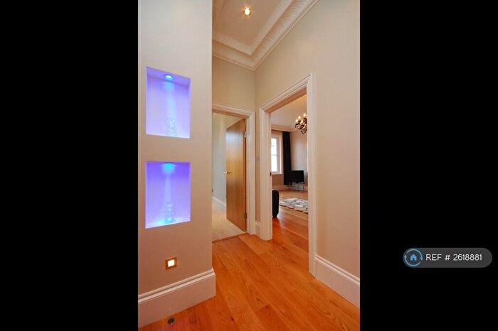 2 Bedroom Flat To Rent In Belsize Park Gardens, London, NW3