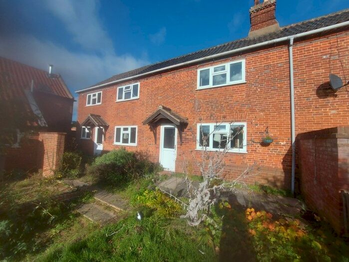 3 Bedroom Cottage For Sale In Church Lane, Marsham, Norwich, Norfolk, NR10