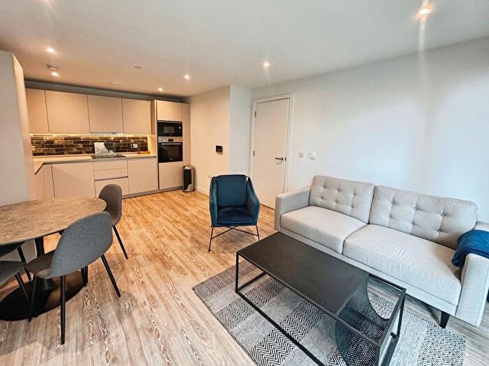 2 Bedroom Flat To Rent In Goodwin Building, Potato Wharf, Manchester, M3